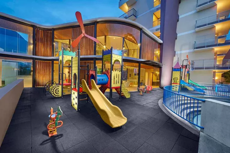 Best 5-star hotels with exceptional kids' amenities and programs